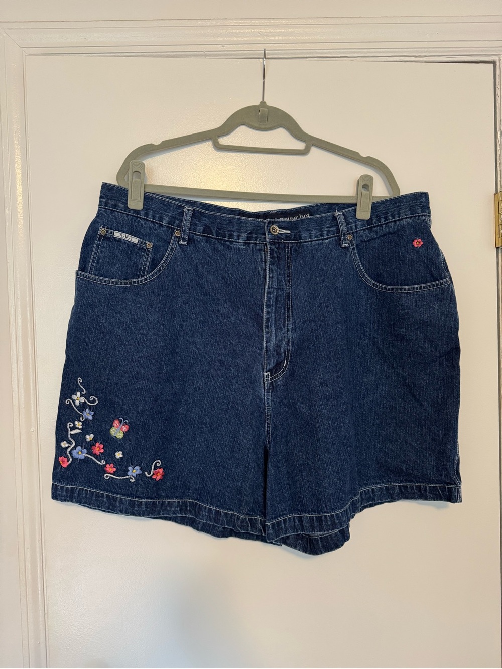 Vintage RVT Denim Shorts with embroidery - Plus size